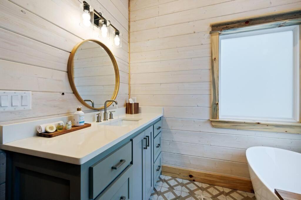 Lone Pine Lodge. Brand New! 2 Bedroom Luxury Cabin. Broken Bow Luaran gambar
