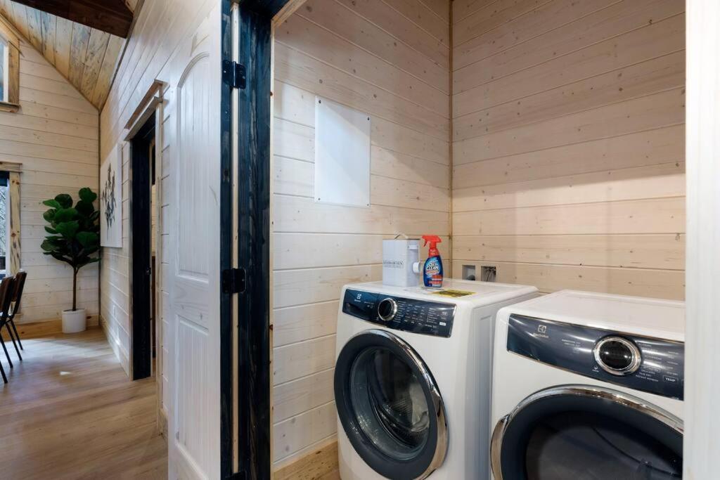 Lone Pine Lodge. Brand New! 2 Bedroom Luxury Cabin. Broken Bow Luaran gambar